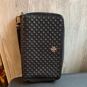 Tory Burch Black Quilted Zip Wallet